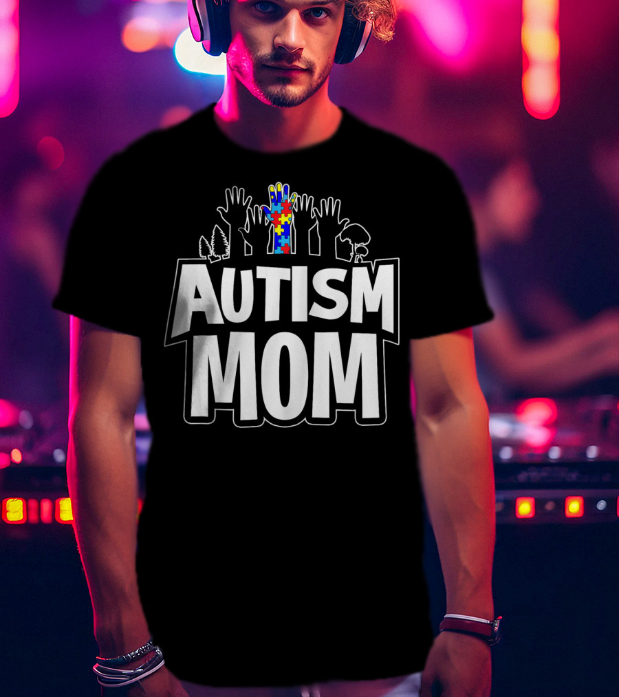 Autism Mom Awareness Puzzle Hands Forest T-Shirt