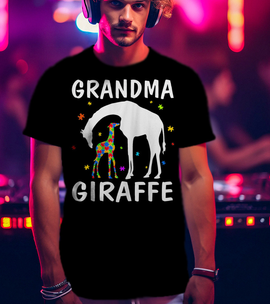 Grandma Giraffe Autism Awareness T-Shirt
