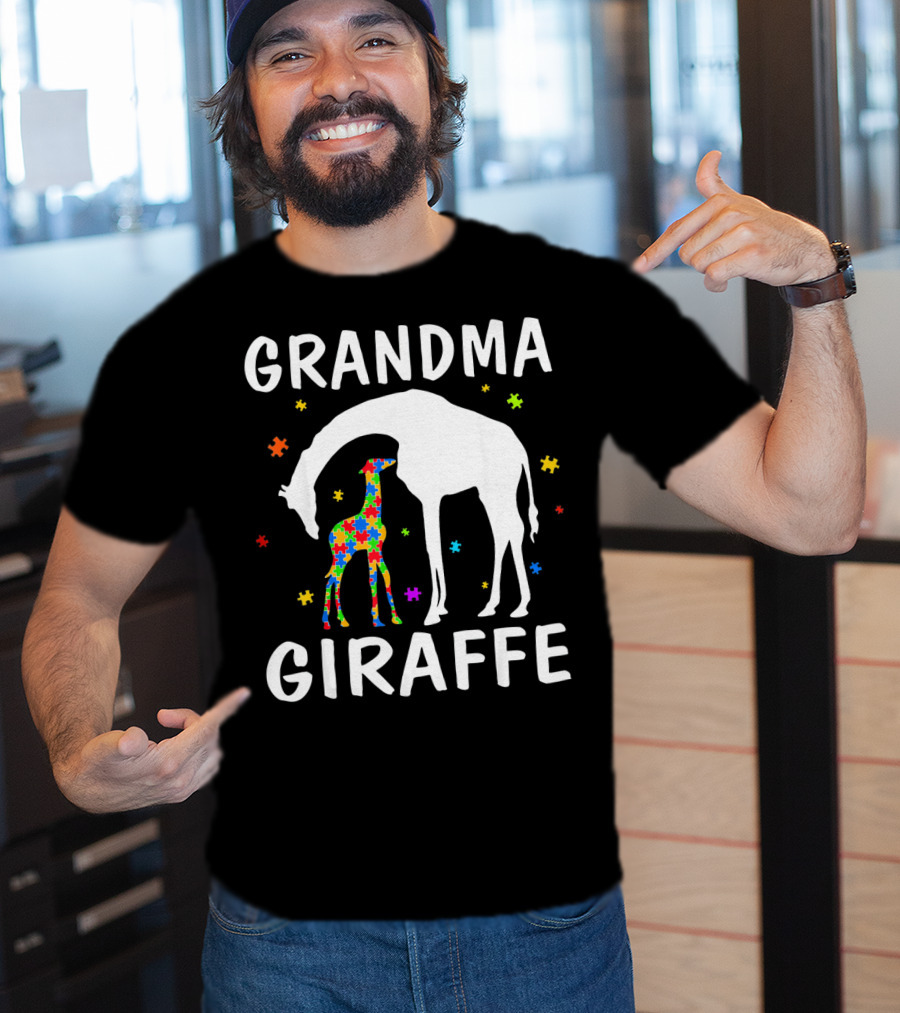Grandma Giraffe Autism Awareness T-Shirt