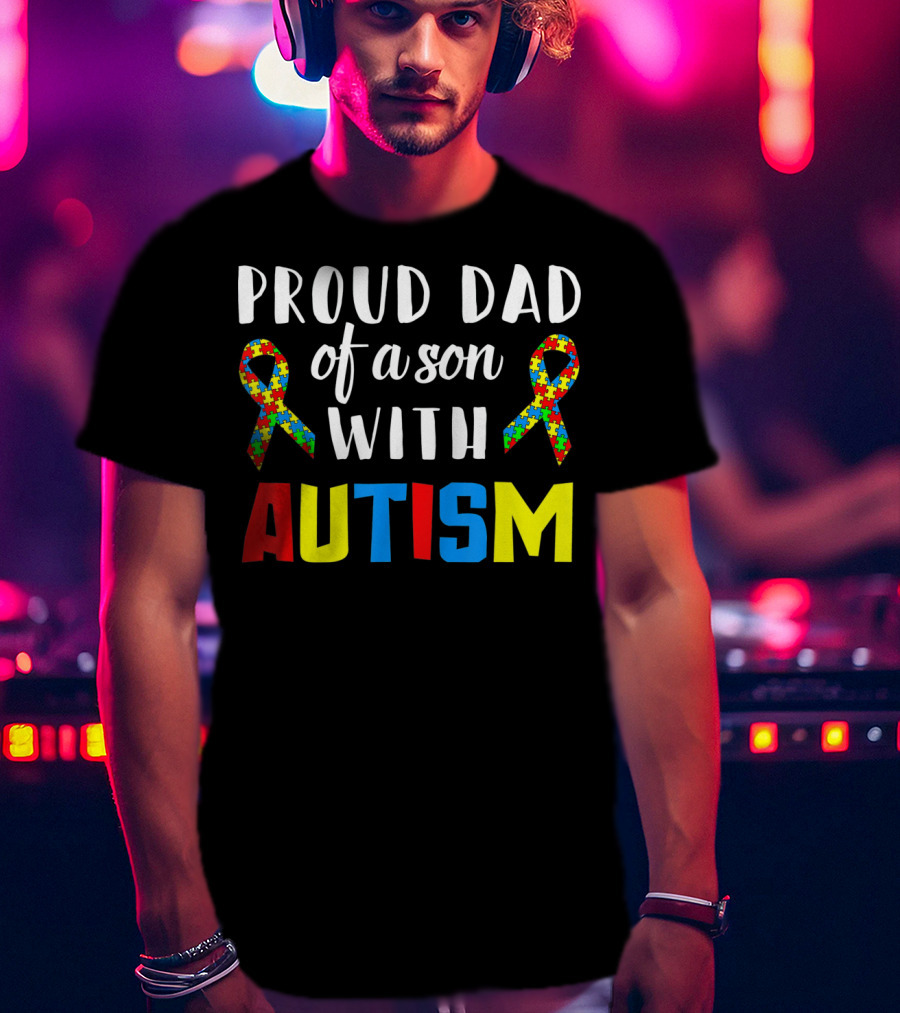 Proud Dad Of A Son With Autism Puzzle T-Shirt