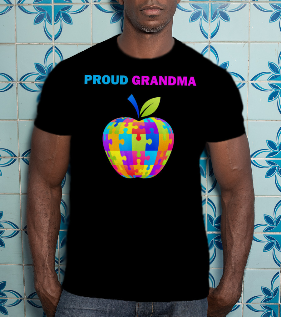 Proud Grandma Autism Awareness Puzzle Apple T-Shirt