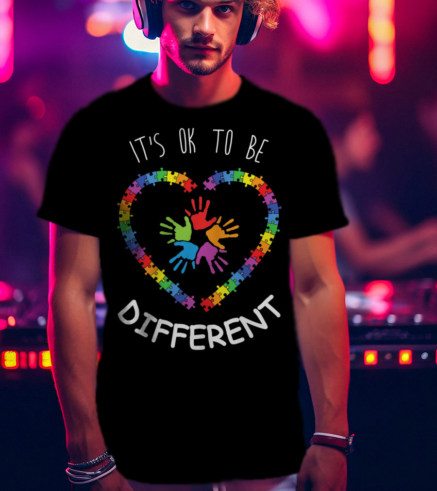 Autism LS Awareness Month It's OK To Be Different Puzzle Heart Hands T-Shirt