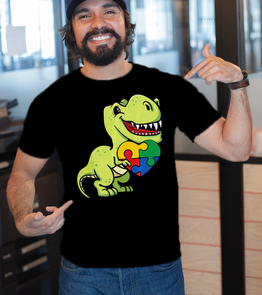 Autism Awareness Day Dinosaur T-Rex Holding Puzzle Heart T-Shirt