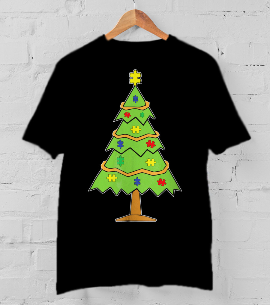 Autism Awareness Christmas Tree With Colorful Puzzle Pieces T-Shirt