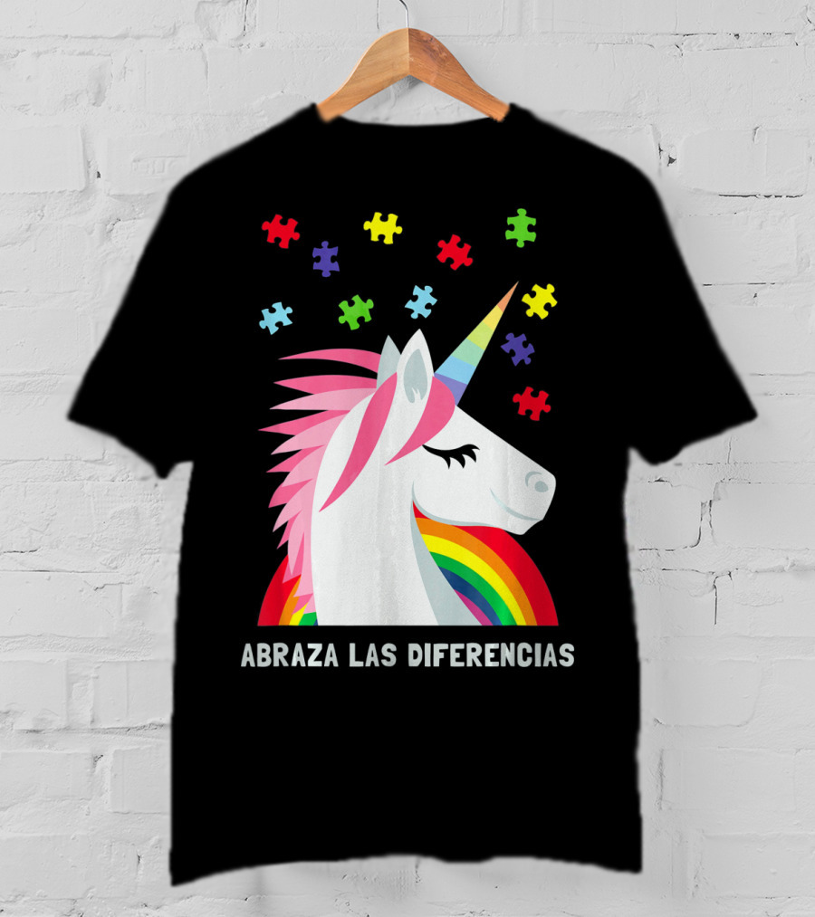 Abraza Las Diferencias Autism Awareness Spanish Unicorn Puzzle Pieces T-Shirt