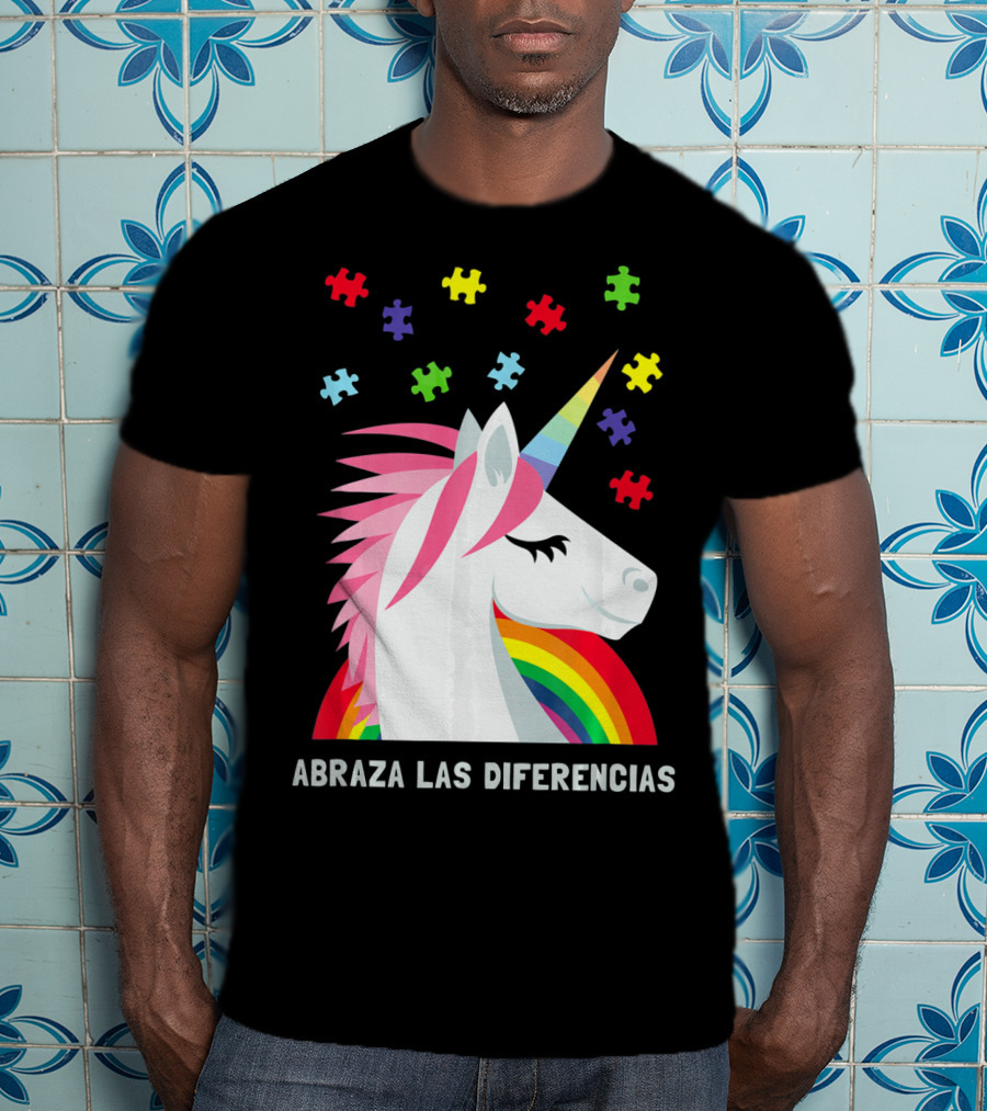 Abraza Las Diferencias Autism Awareness Spanish Unicorn Puzzle Pieces T-Shirt