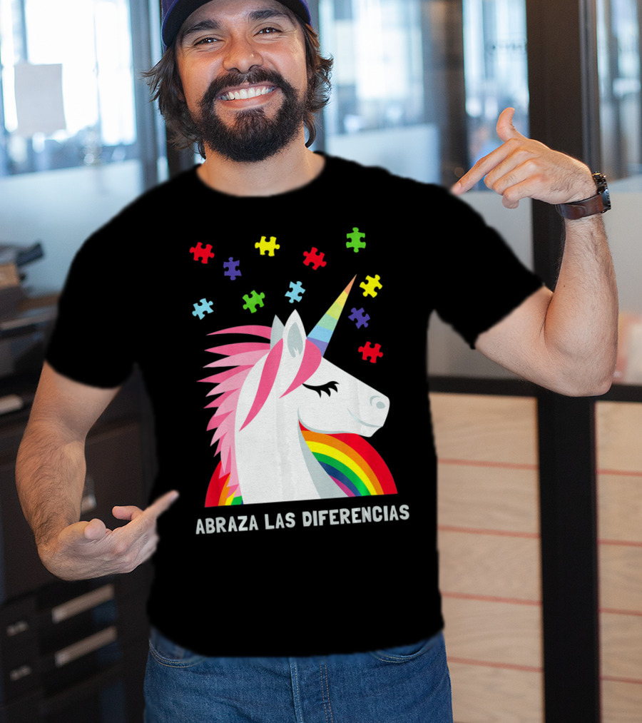 Abraza Las Diferencias Autism Awareness Spanish Unicorn Puzzle Pieces T-Shirt