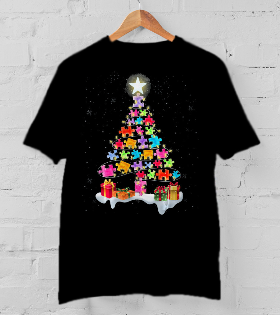 Autism Awareness Christmas Puzzle Piece Tree With Star And Gifts T-Shirt