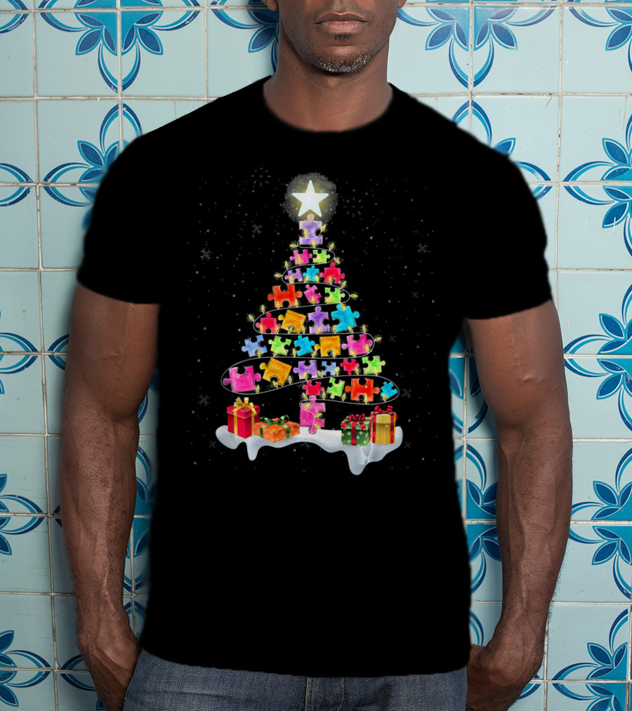Autism Awareness Christmas Puzzle Piece Tree With Star And Gifts T-Shirt