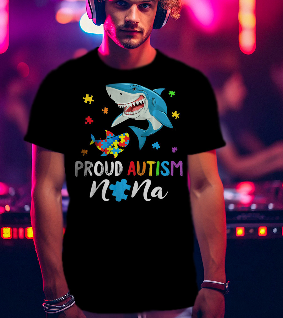 Proud Autism Nana Shark With Colorful Puzzle Pieces T-Shirt