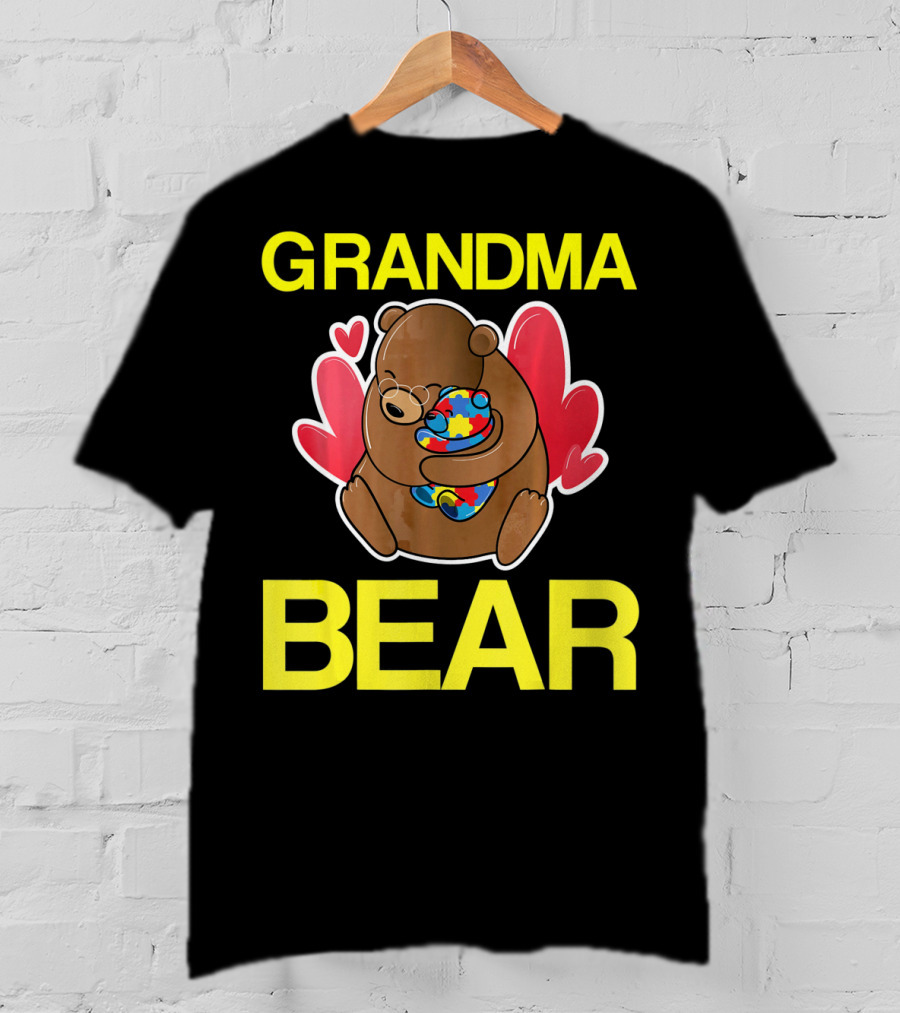 Grandma Bear Hugging Bear With Autism Puzzle Heart Balloon T-Shirt