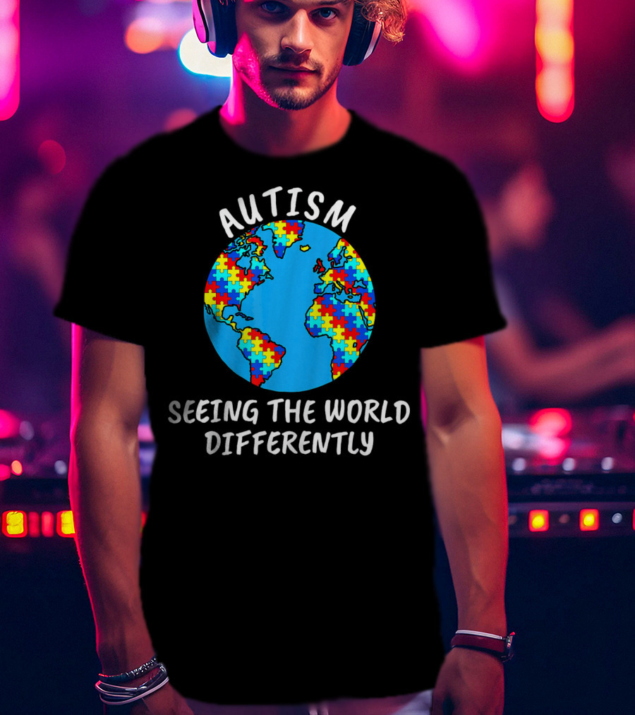 Autism Seeing The World Differently Puzzle Globe T-Shirt