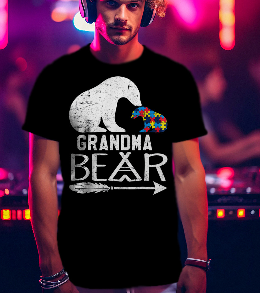 Grandma Bear Autism Awareness Puzzle Piece Arrow T-Shirt