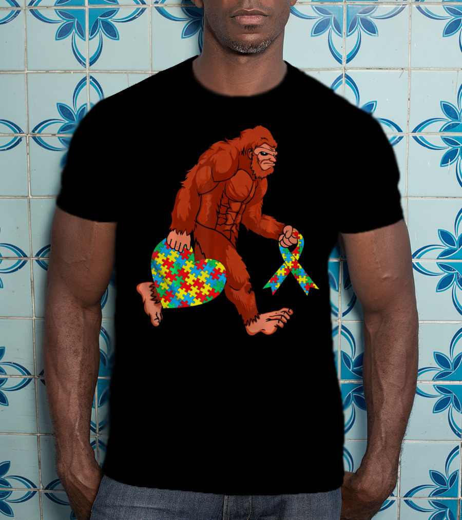Funny Bigfoot Holding Autism Awareness Puzzle Heart T-Shirt