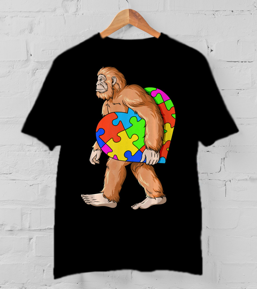 Bigfoot Holding Heart-Shaped Autism Awareness Puzzle T-Shirt