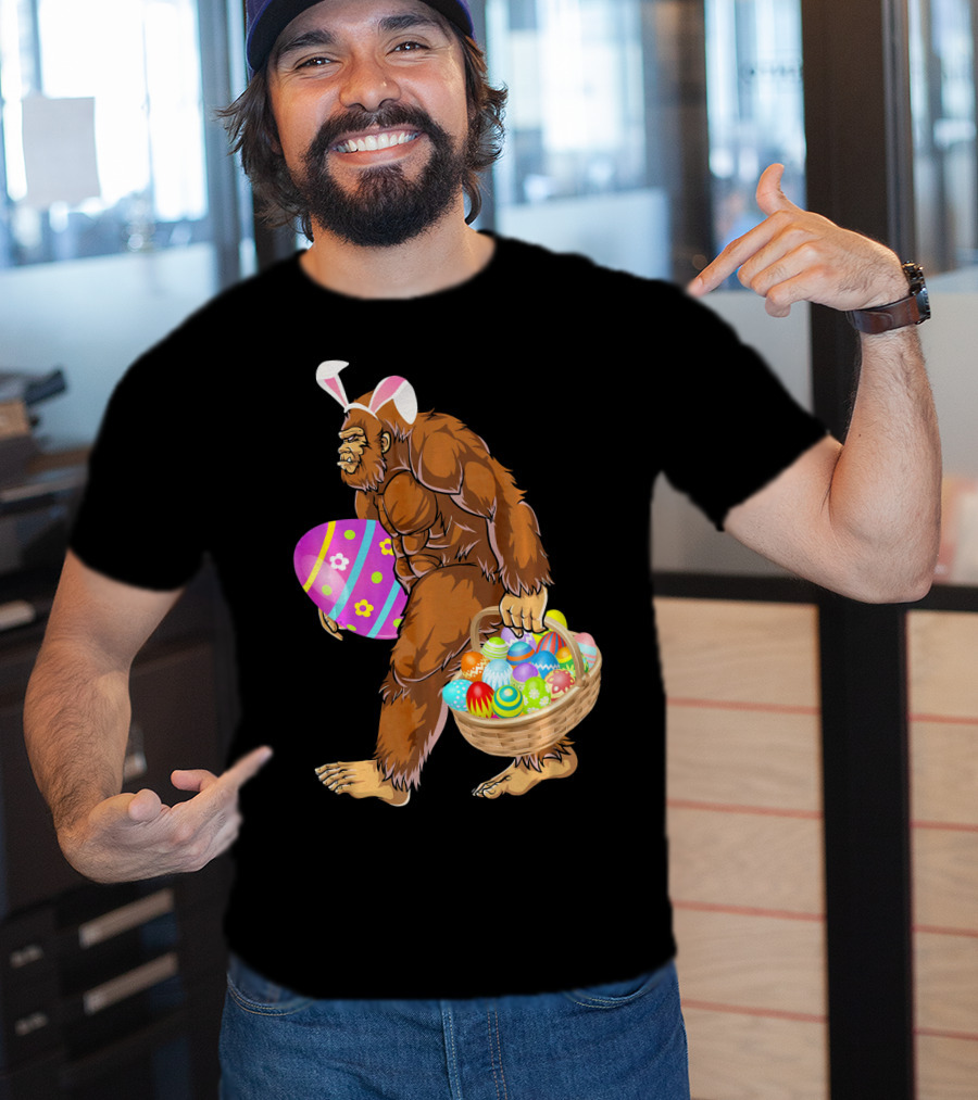 Bigfoot Easter Egg Hunt With Bunny Ears And Basket T-Shirt