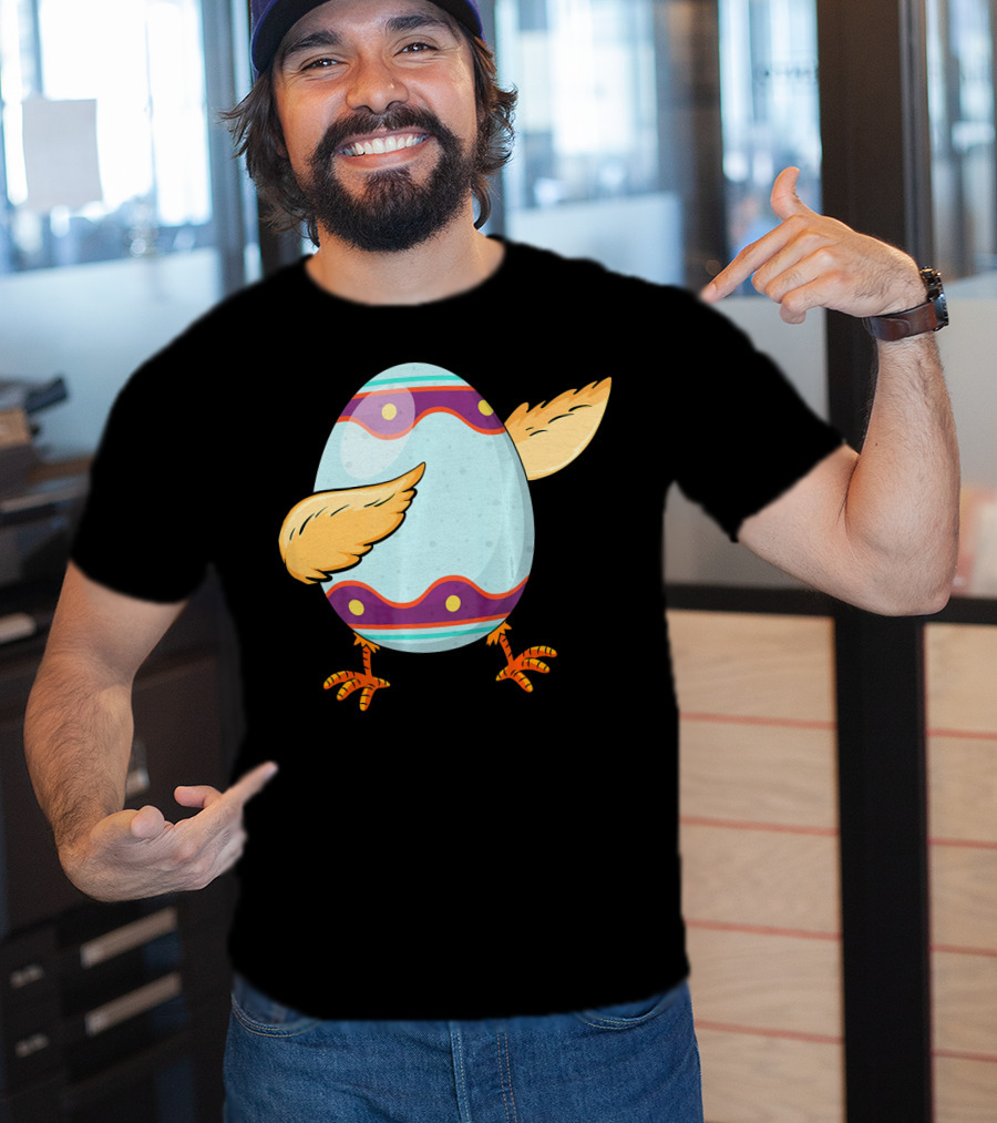 Happy Easter Day Funny Dabbing Egg With Wings And Feet T-Shirt