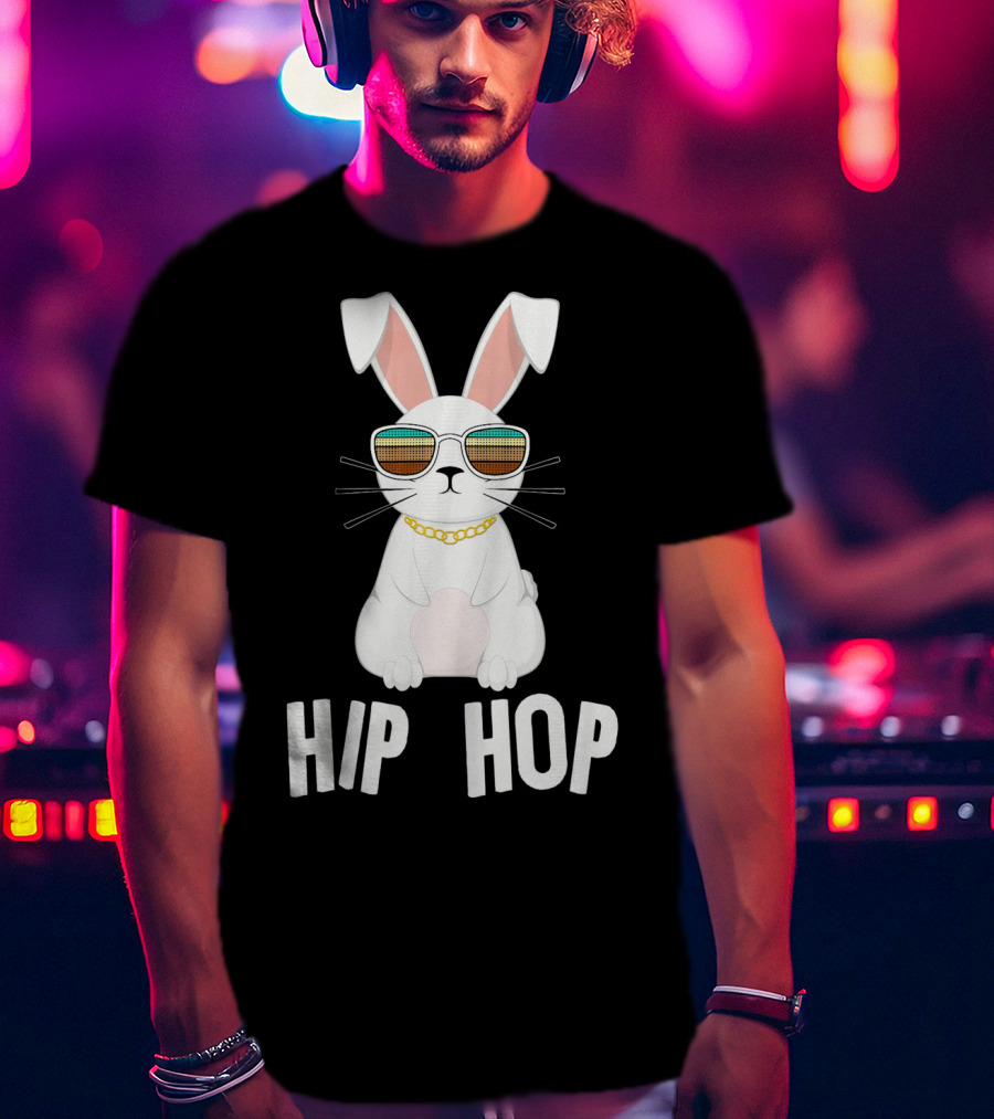 Hip Hop Bunny With Sunglasses And Gold Chain T-Shirt