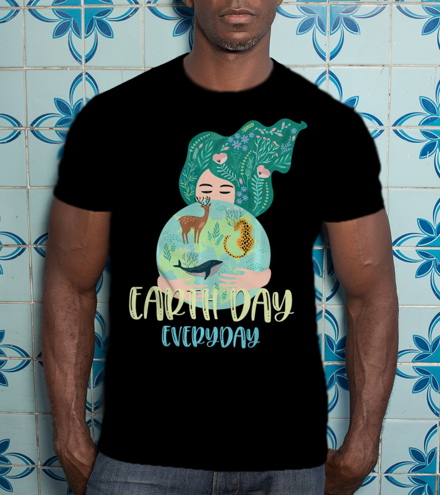 EARTH DAY EVERYDAY For Girls With Nature And Wildlife Elements T-Shirt