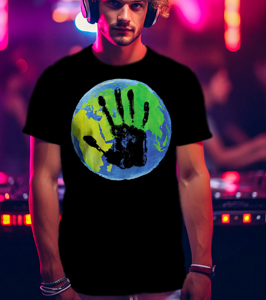 Earth Day Globe With Handprint Nature Conservation T-Shirt