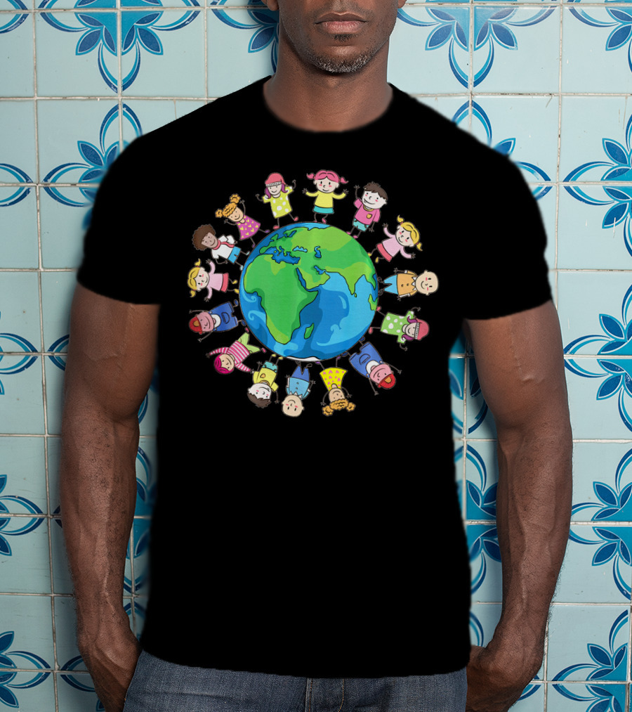 Happy Earth Day Children Around The World Holding Hands Planet T-Shirt