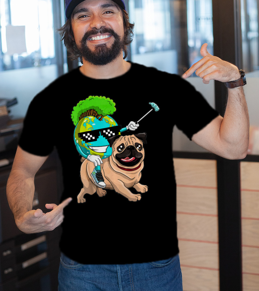 Earth Day Pug With Cool Recycling Globe And Sunglasses T-Shirt