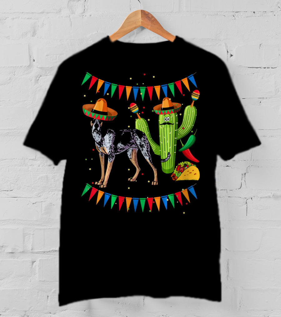 Sombrero Bluetick Coonhound Dog Cactus Fiesta Mexico Taco Fiesta Flags T-Shirt