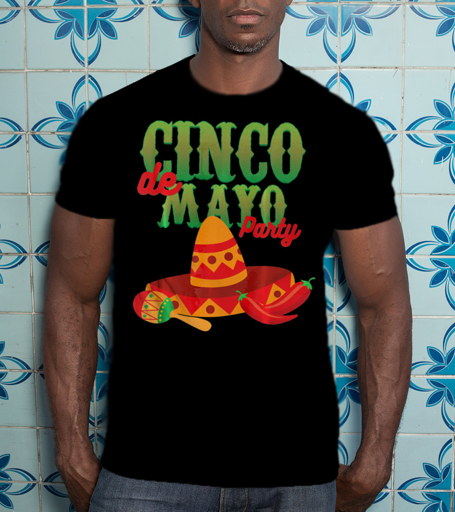 Cinco De Mayo Party Sombrero Maracas Peppers T-Shirt