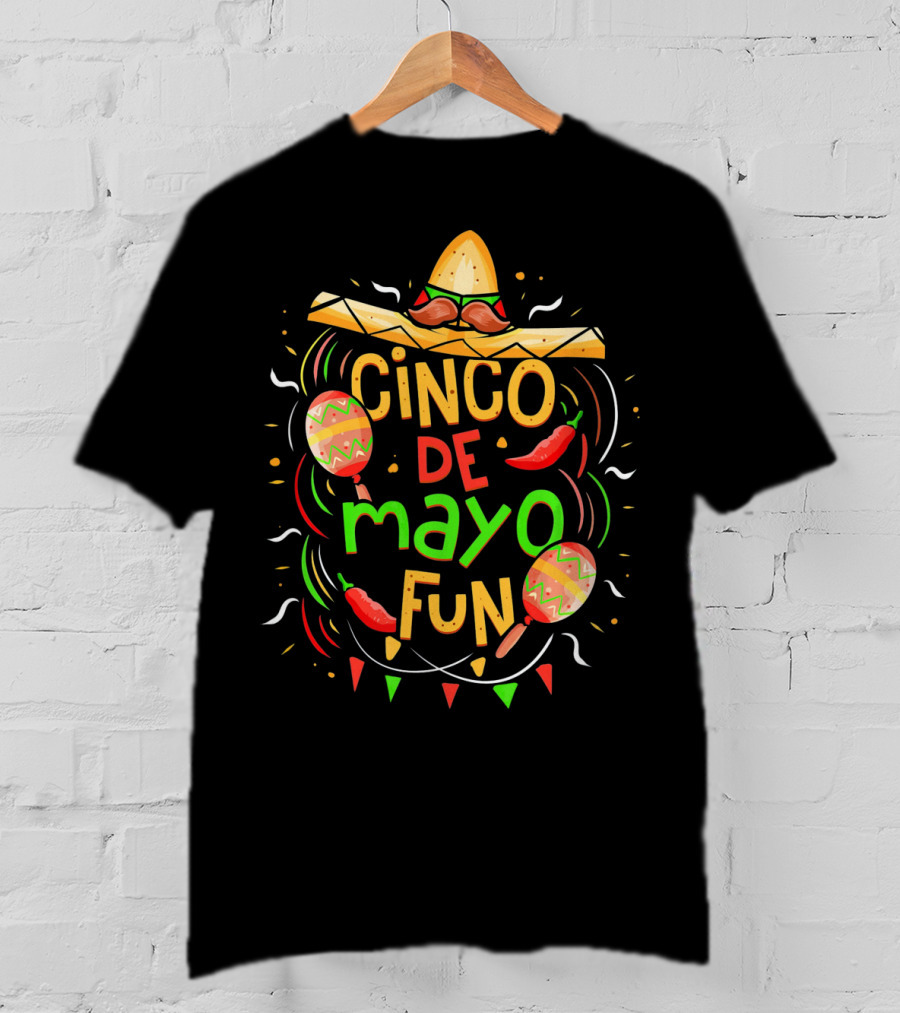 Cinco De Mayo Fun Sombrero Maracas Peppers Fiesta T-Shirt
