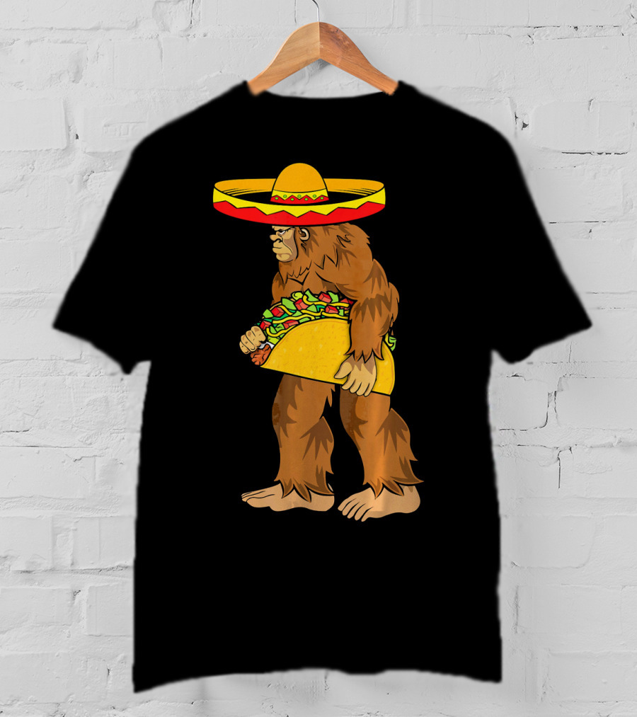 Bigfoot Carrying Taco Sombrero Cinco De Mayo T-Shirt