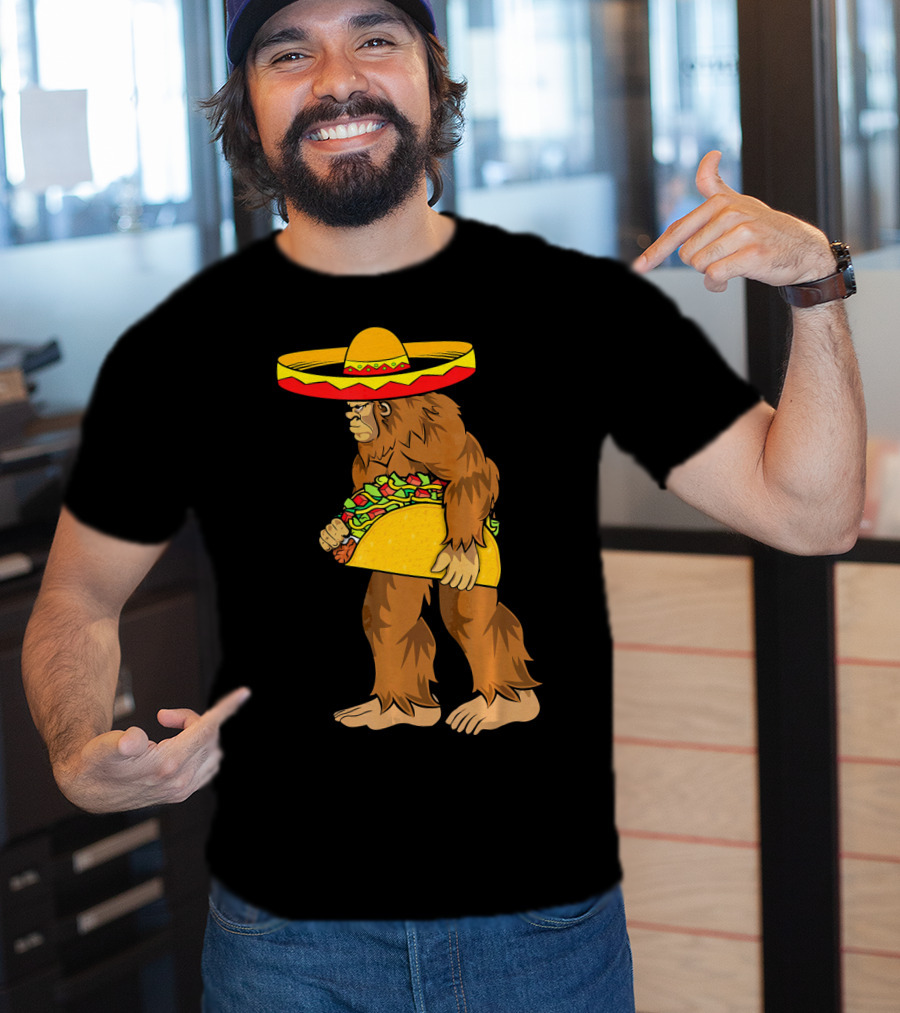 Bigfoot Carrying Taco Sombrero Cinco De Mayo T-Shirt