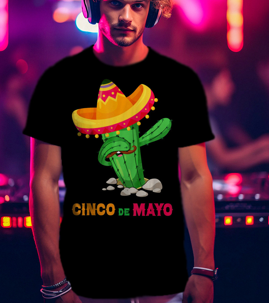 Cinco De Mayo Dabbing Cactus Sombrero T-Shirt