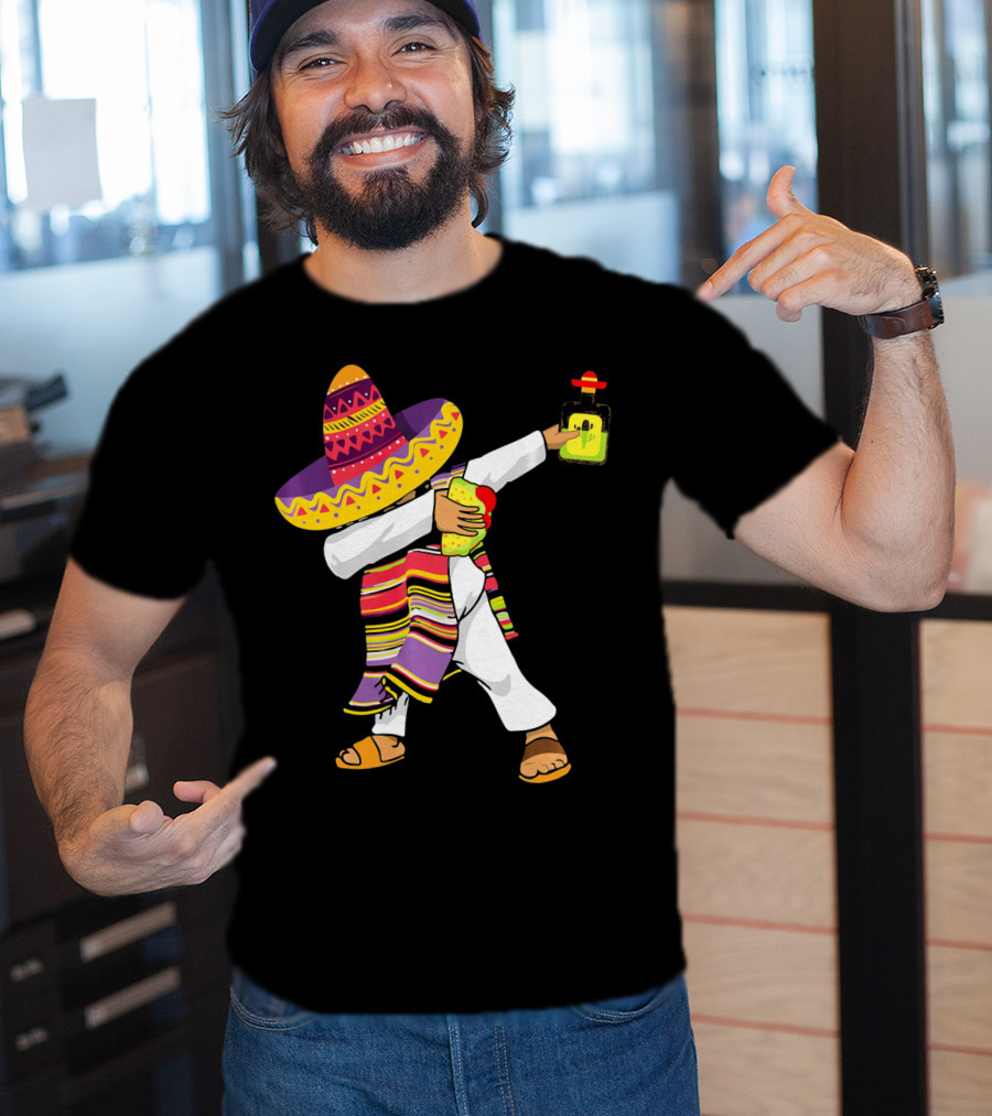 Mexican Poncho Dabbing Sombrero Cinco De Mayo Tequila T-Shirt