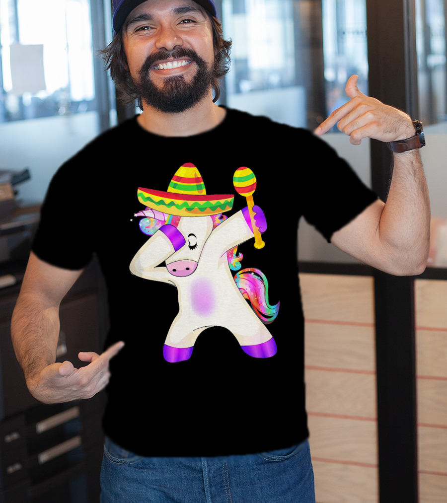 Cinco De Mayo Dabbing Unicorn Sombrero Maracas T-Shirt