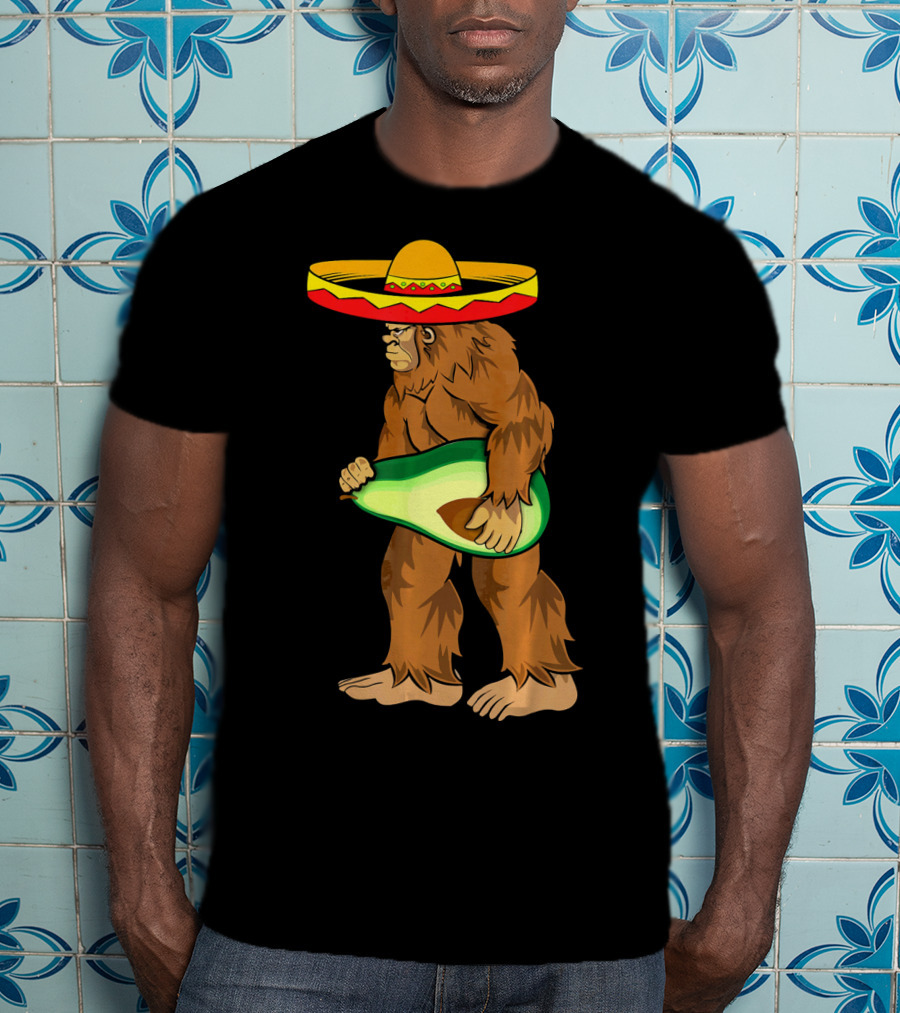 Bigfoot Sombrero Avocado Cinco De Mayo T-Shirt