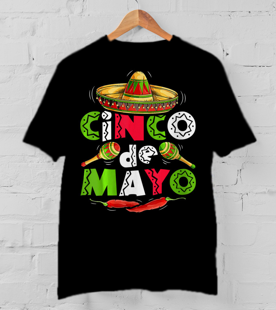 Cinco De Mayo Sombrero Maracas Chillies T-Shirt