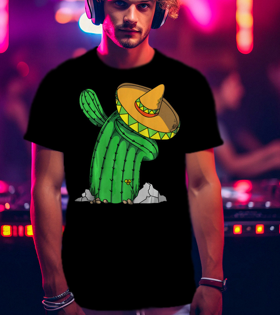 Cinco De Mayo Dabbing Cactus With Sombrero Fun T-Shirt