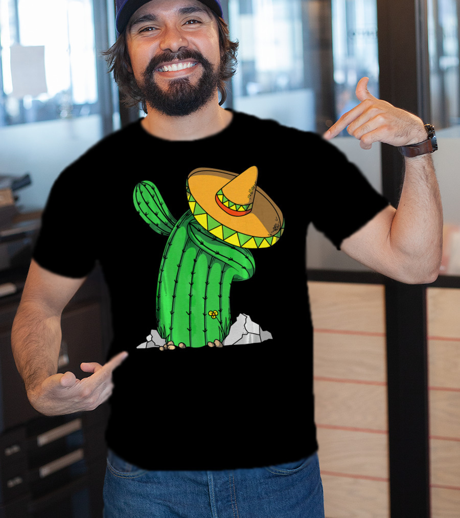 Cinco De Mayo Dabbing Cactus With Sombrero Fun T-Shirt