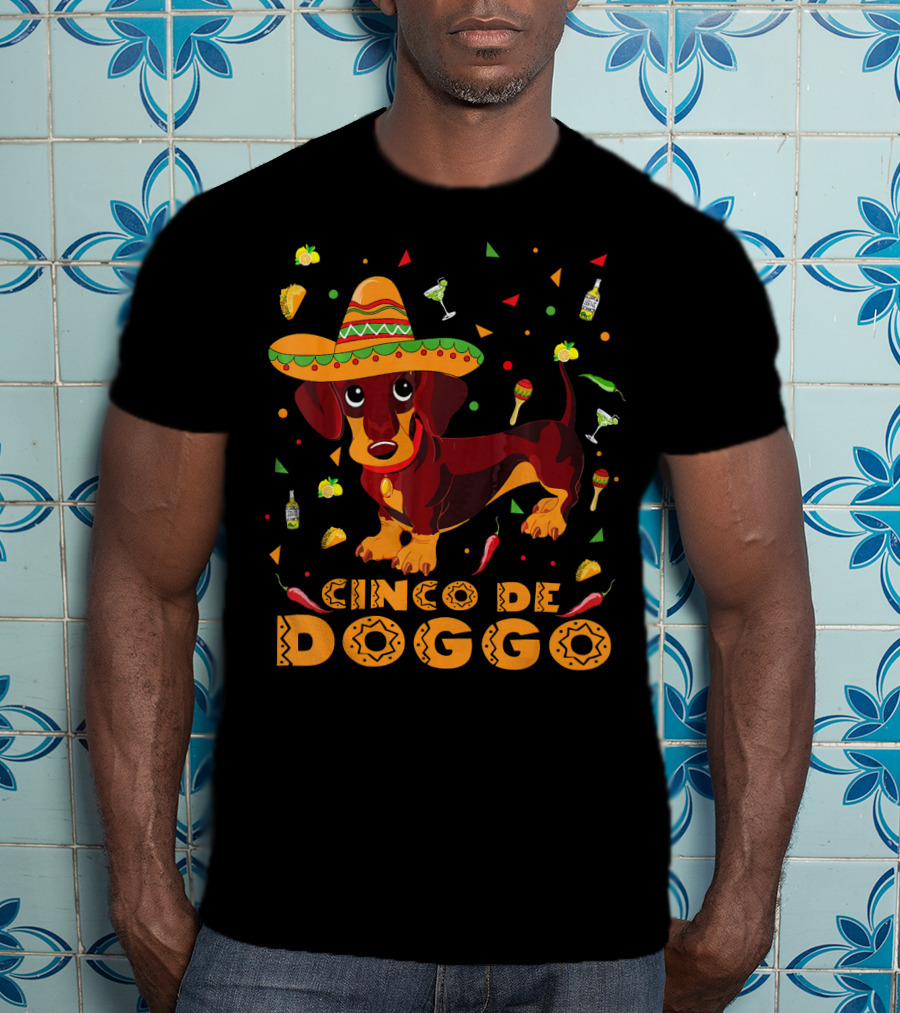 Cinco De Doggo Dachshund Sombrero Chili Peppers Margarita Fiesta Theme Mexican Cinco T-Shirt
