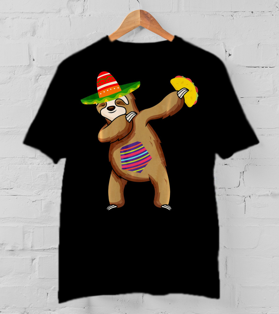 Sombrero Sloth Dabbing With Tacos For Cinco De Mayo T-Shirt