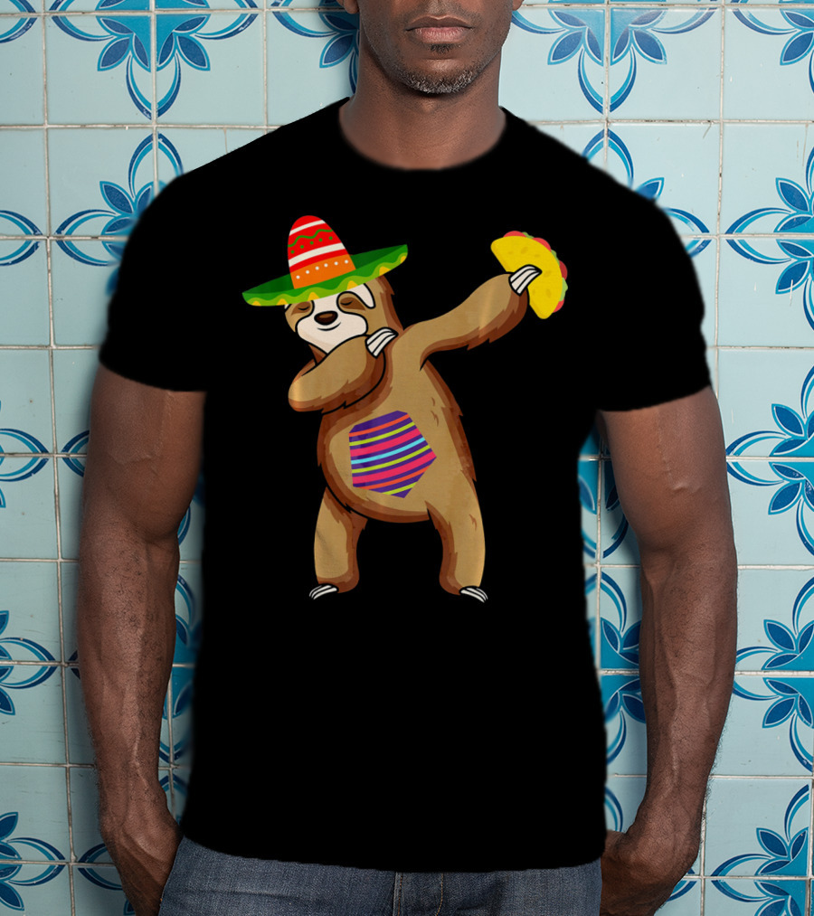 Sombrero Sloth Dabbing With Tacos For Cinco De Mayo T-Shirt
