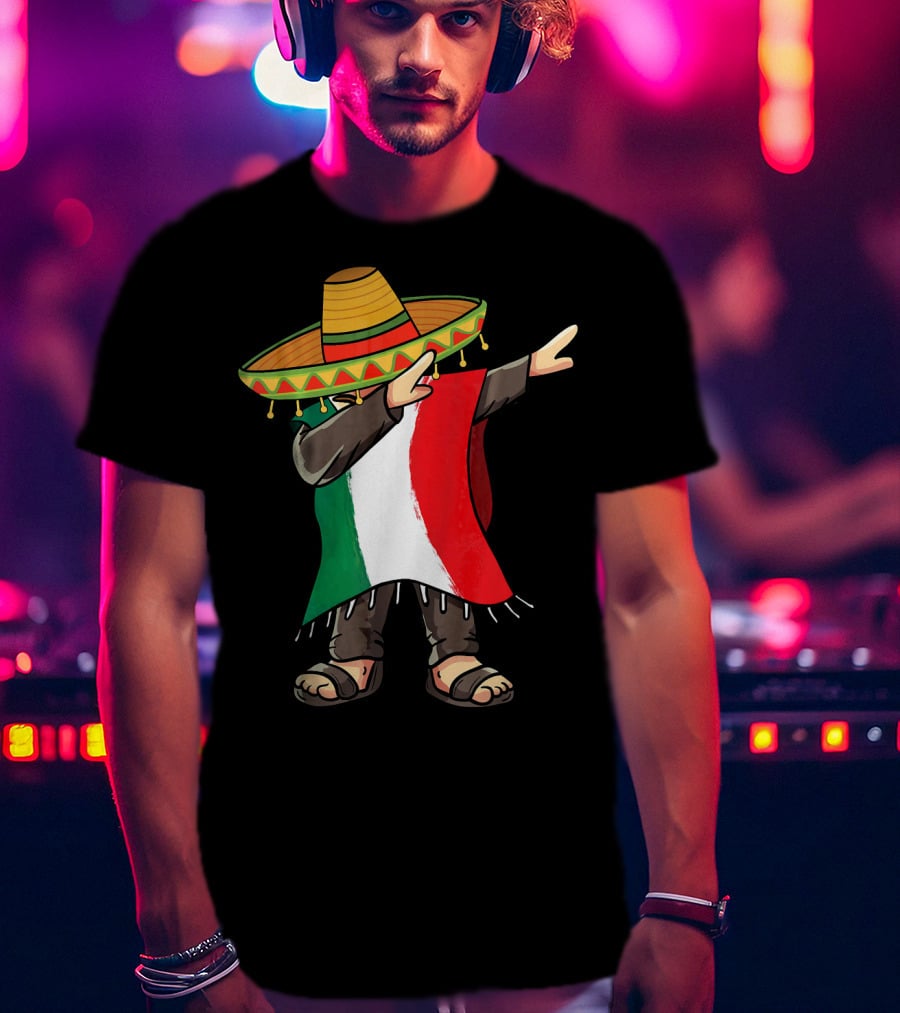 Mexican Flag Poncho Man Dabbing Cinco De Mayo Sombrero T-Shirt
