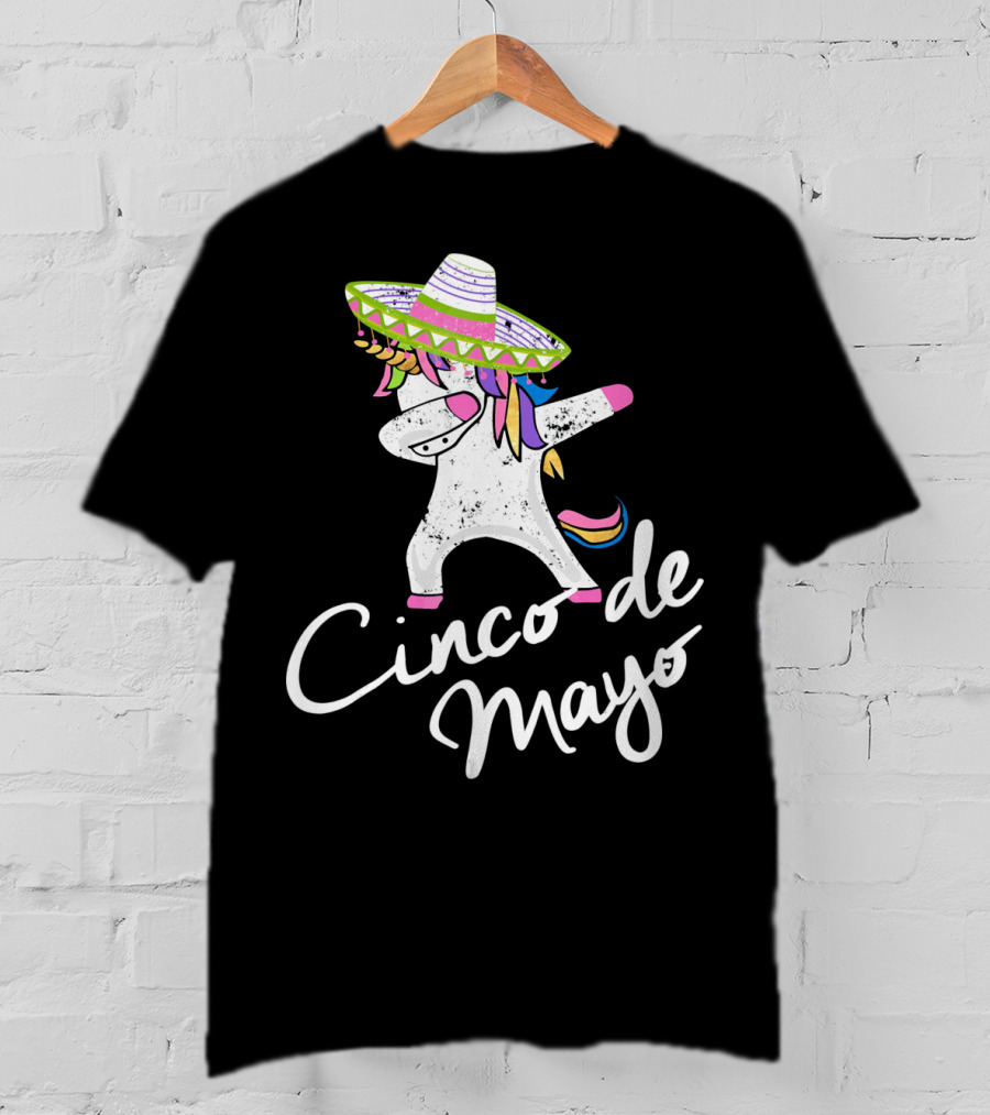 Cinco De Mayo Funny Dabbing Unicorn Sombrero T-Shirt