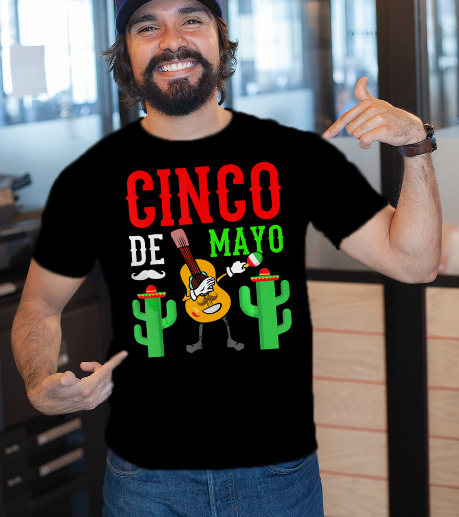 Cinco De Mayo Dabbing Guitar With Cactus And Mustache T-Shirt
