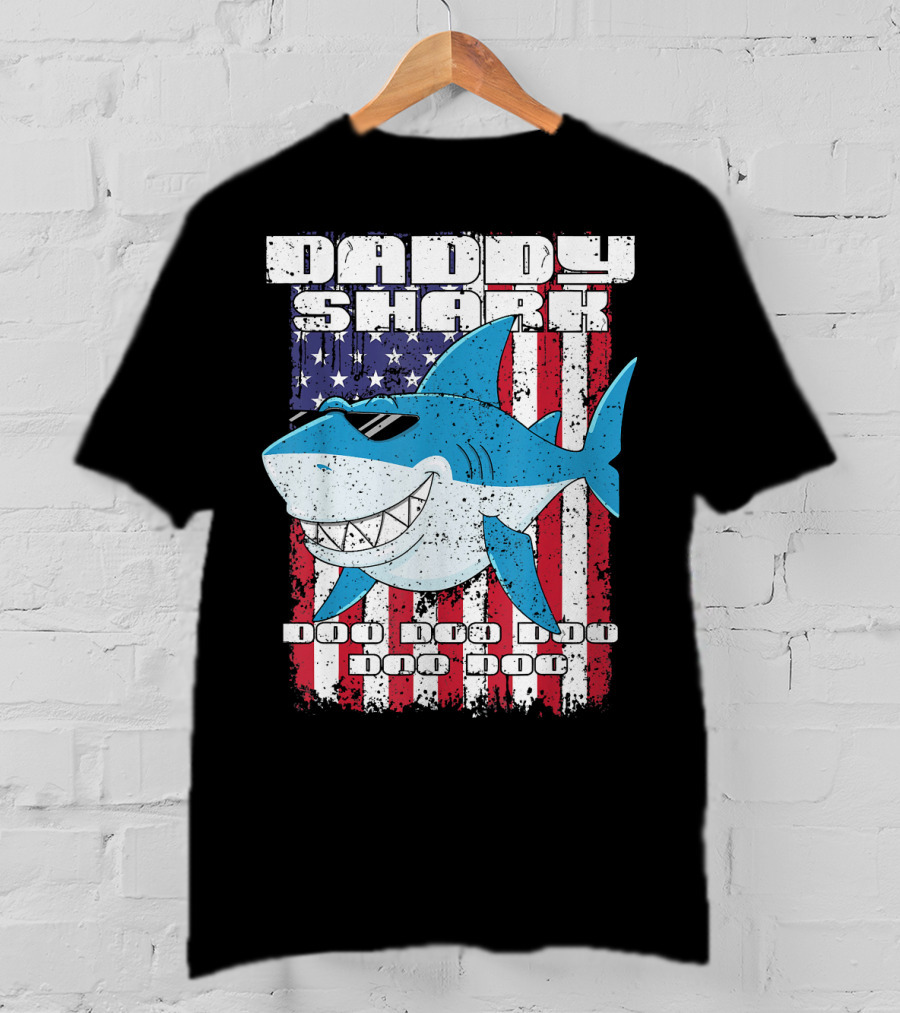 Daddy Shark Doo Doo Doo American Flag T-Shirt
