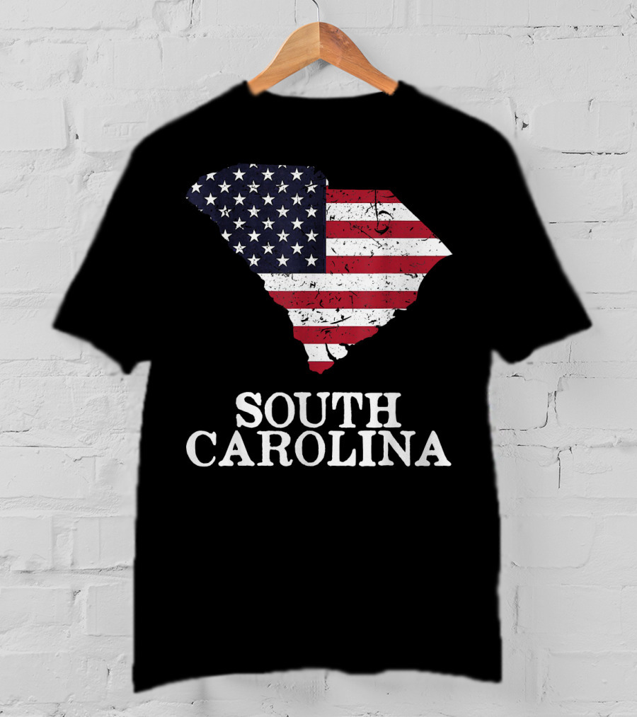South Carolina Map With American Flag T-Shirt