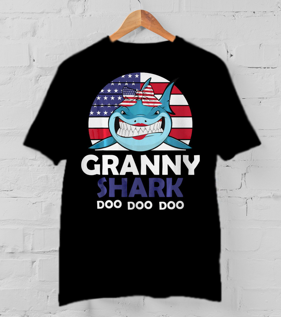 Granny Shark Doo Doo Doo American Flag Bow Women's Patriotic T-Shirt