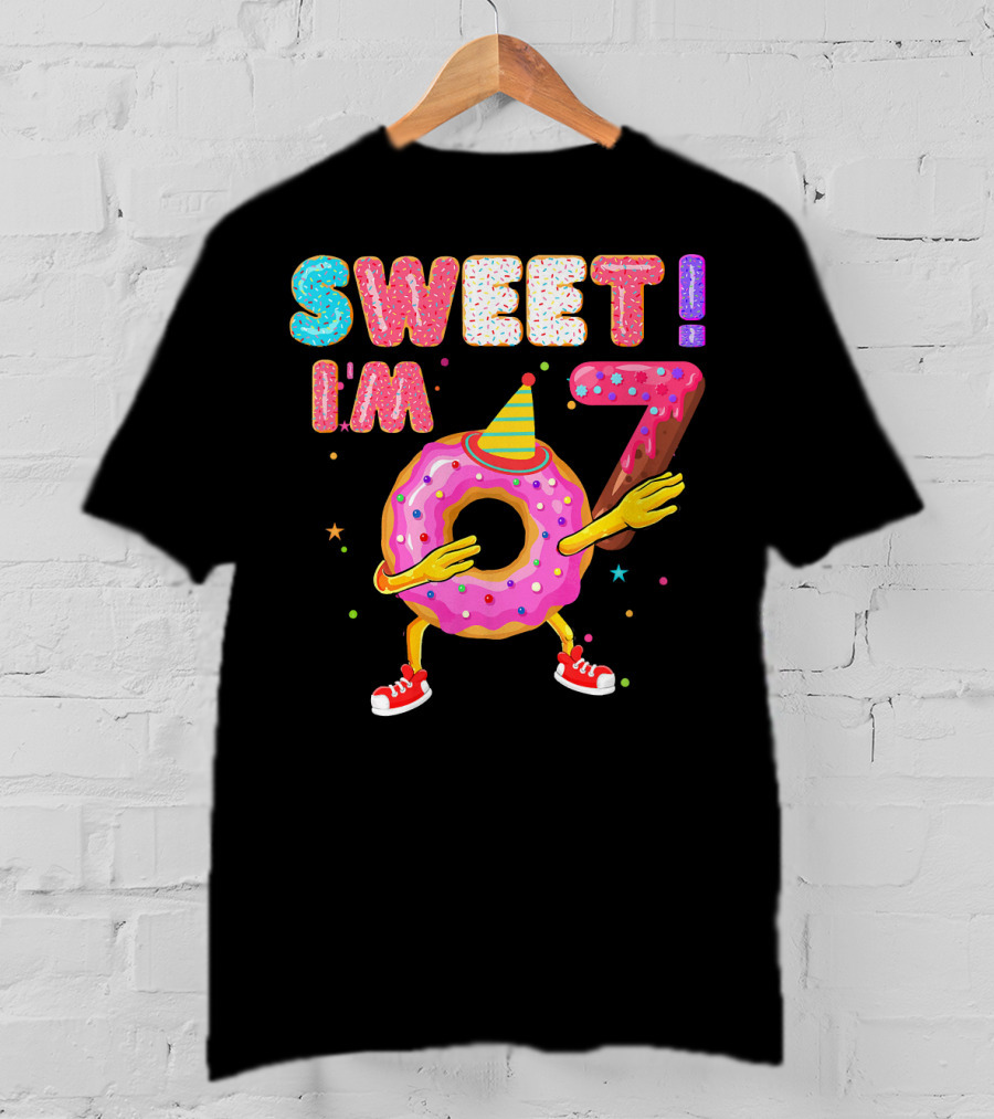 Sweet I'm 7 Birthday Donut Party Hat Fun T-Shirt