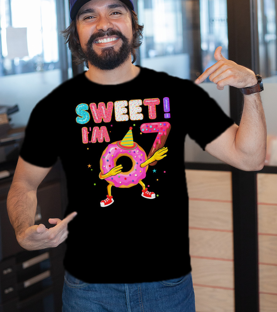 Sweet I'm 7 Birthday Donut Party Hat Fun T-Shirt