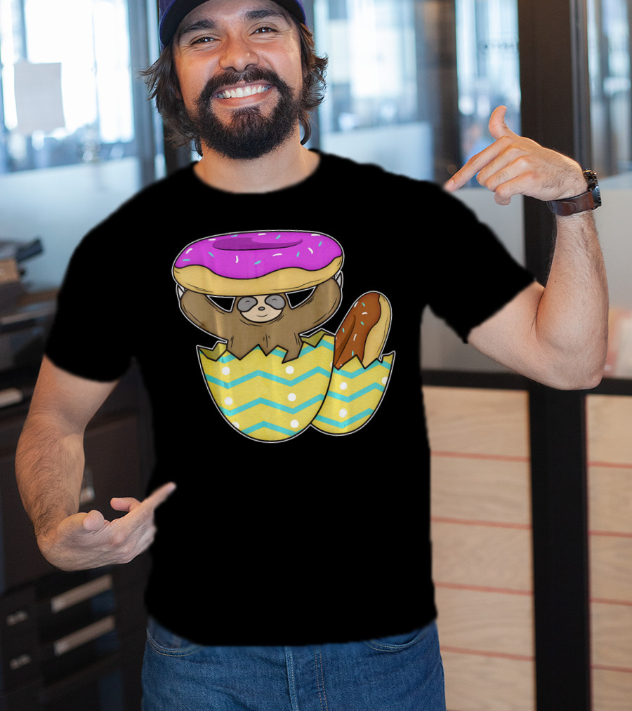 Sloth Easter Egg With Donut Hat T-Shirt